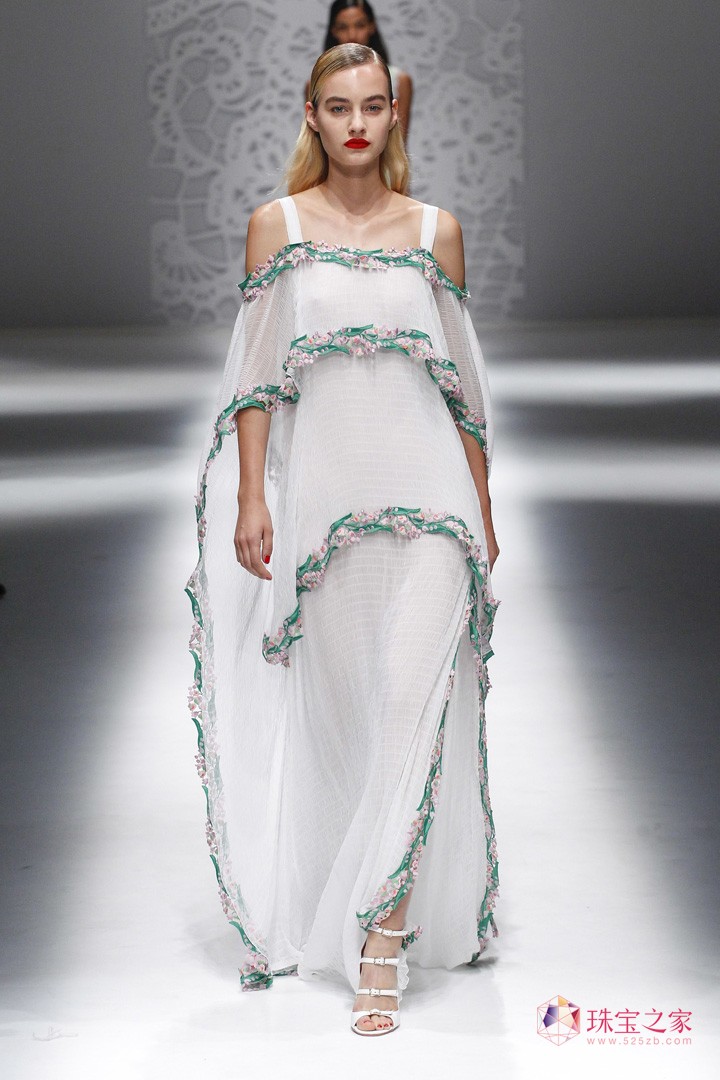ԸBlumarine 2018ϵЕrb