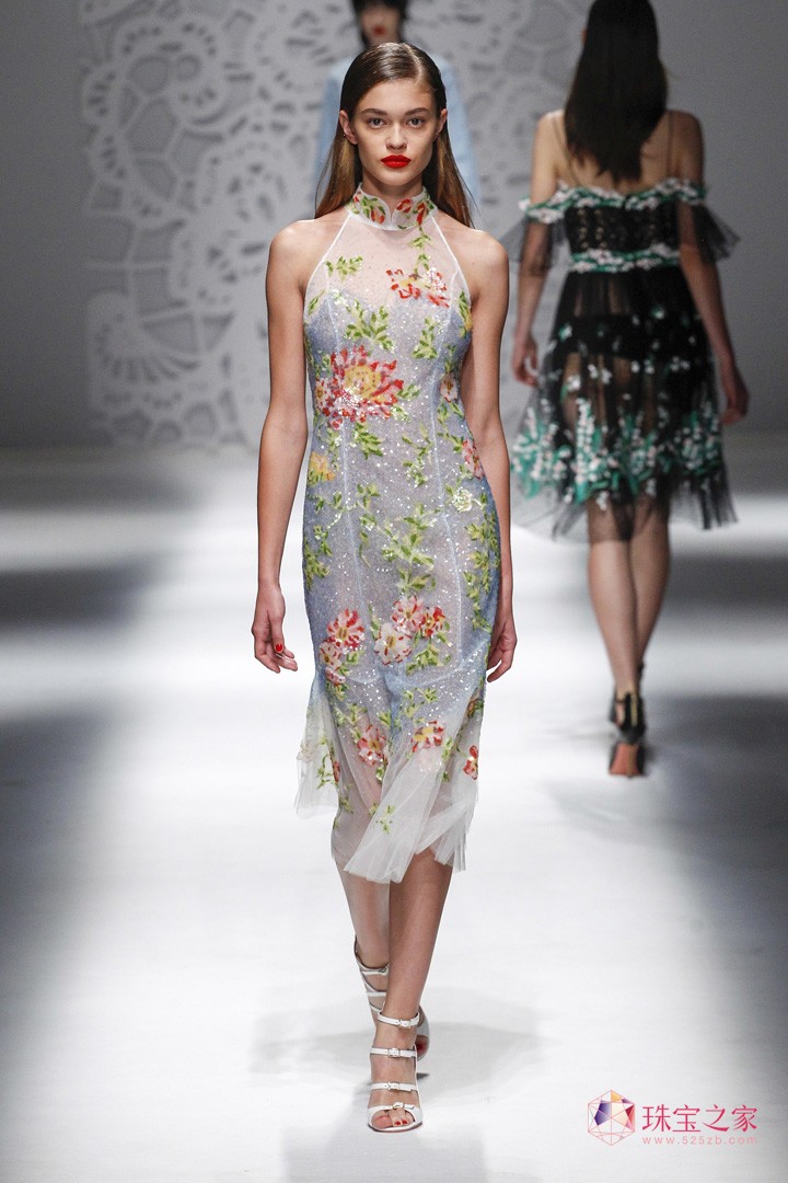 ԸBlumarine 2018ϵЕrb
