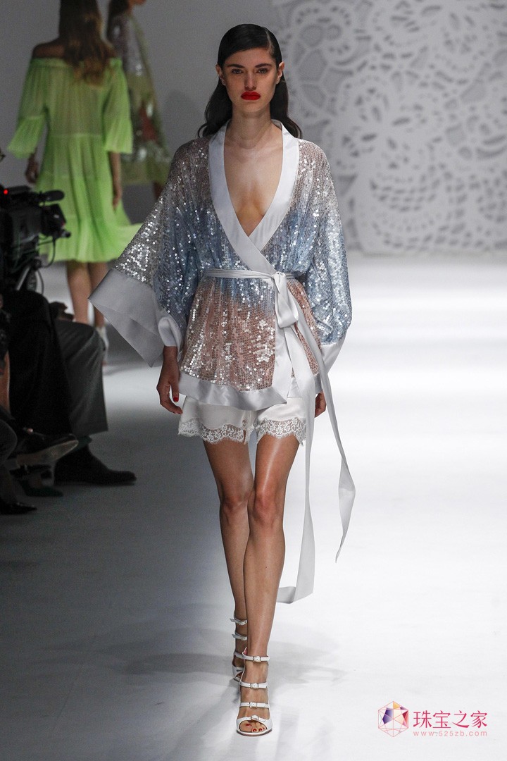 ԸBlumarine 2018ϵЕrb