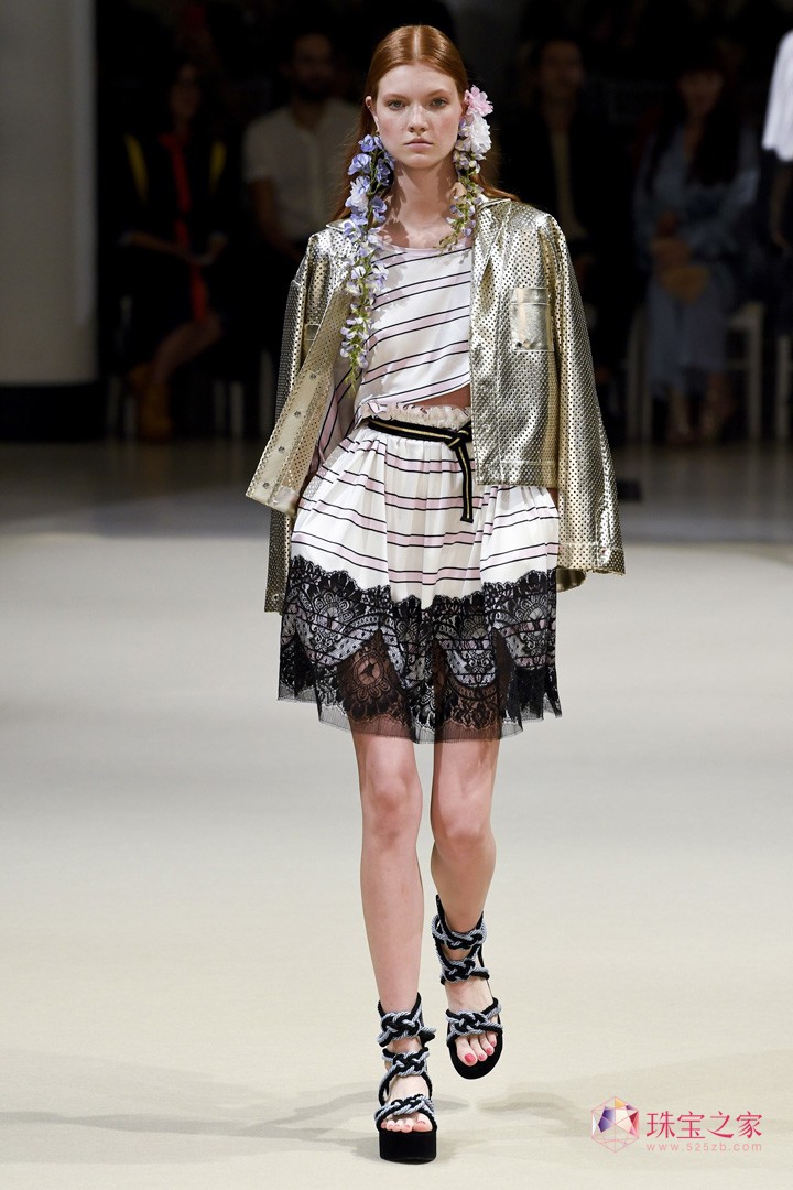 ֮߶ƷAlexis Mabille 2018ĕr(sh)b