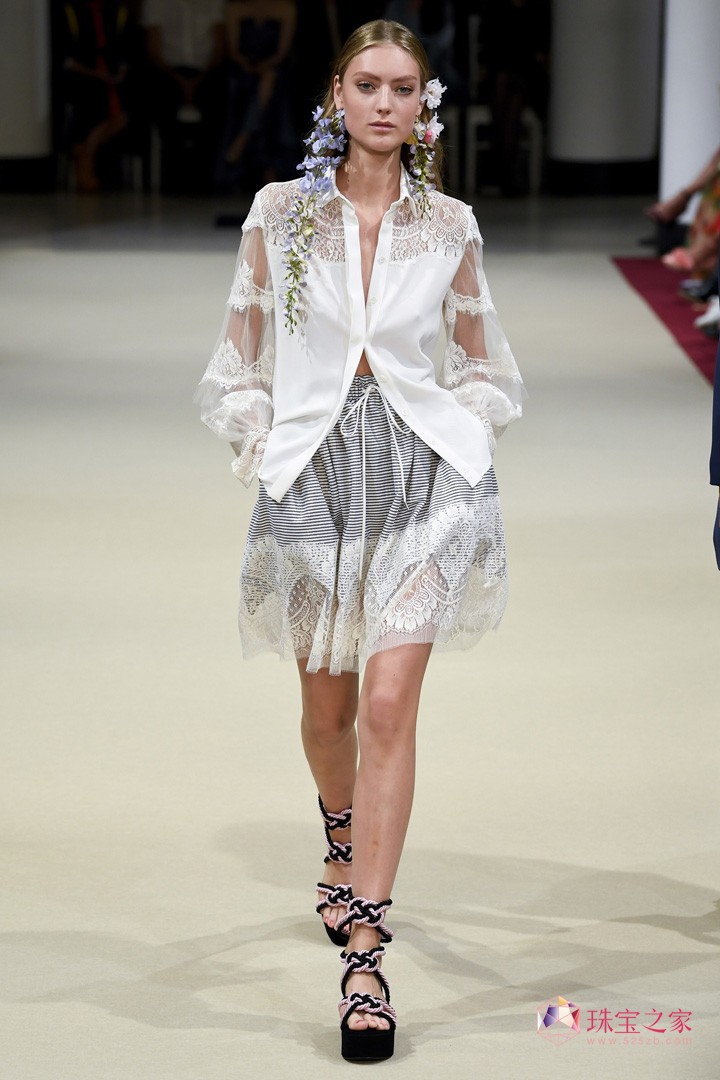 ֮߶ƷAlexis Mabille 2018ĕr(sh)b