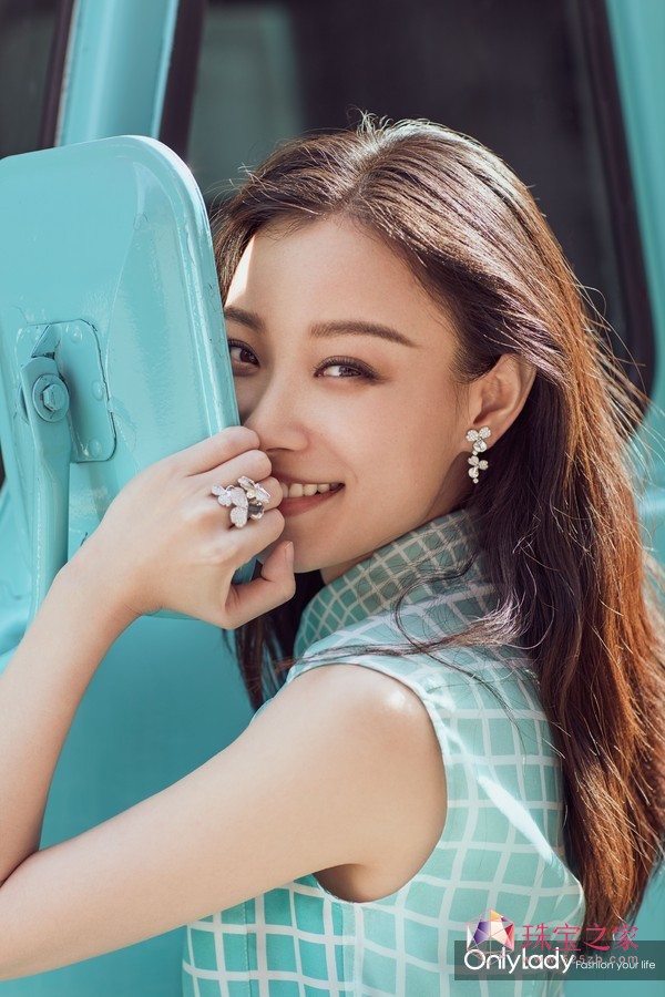 @仨׌16(g)ǞCallTiffany@ķŴˣ