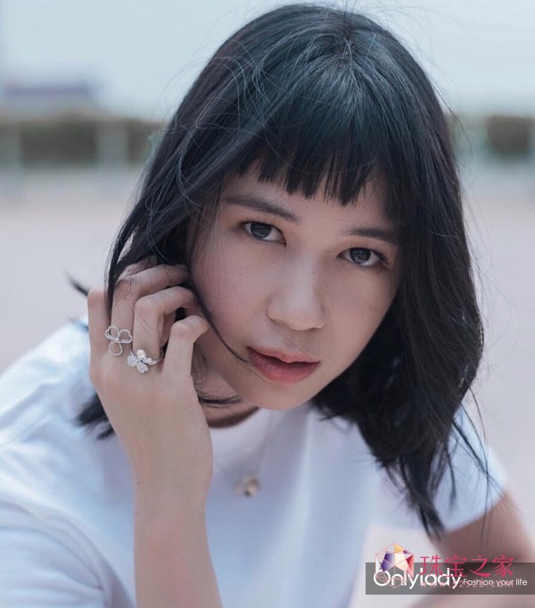 @仨׌16(g)ǞCallTiffany@ķŴˣ